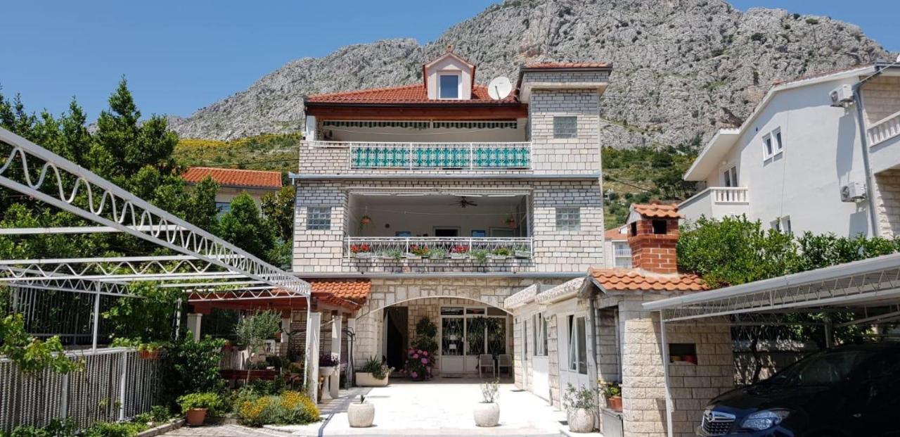Apartment Danka Omiš Esterno foto